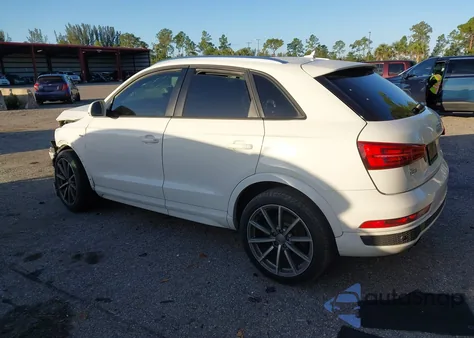 2018 Audi Q3 2.0T Premium/2.0T Sport Premium z USA, uszkodzony, nr VIN WA1BCCFS1JR032487